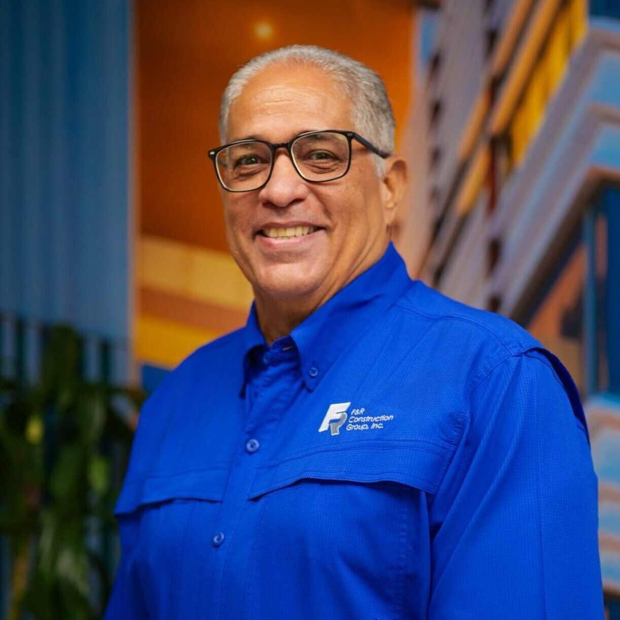 Esteban Estrada-Concepcion, Project Coordinator at F&R Management Services in Puerto Rico, with 37 years of experience in business administration, accounting, and project coordination.